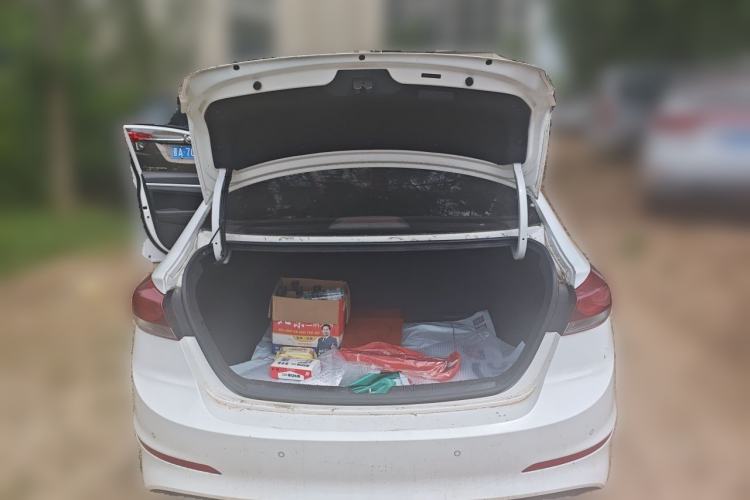 Used Hyundai Elantra (6th Generation / Lingdong) 2016 1.6L Automatic ZhiXuan – Elite Version Trunk
