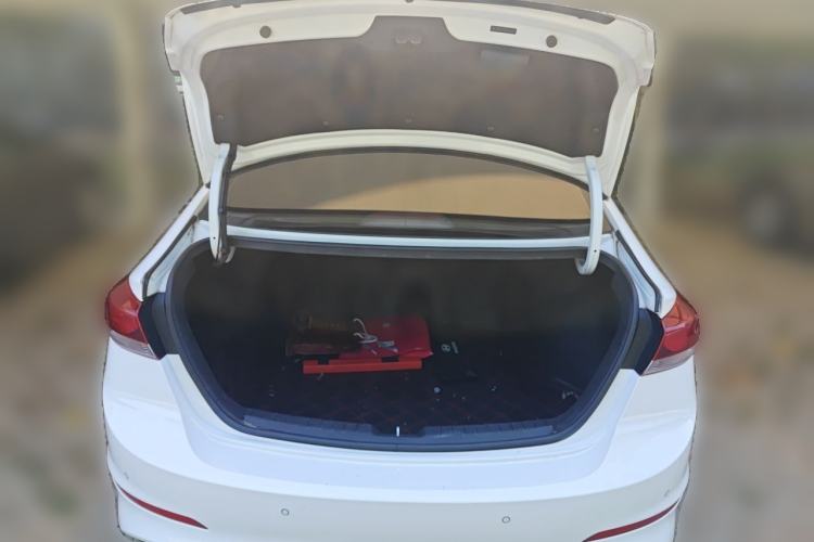Used Hyundai Elantra (6th Generation / Lingdong) 2016 1.6L Automatic ZhiXuan – Elite Version Trunk