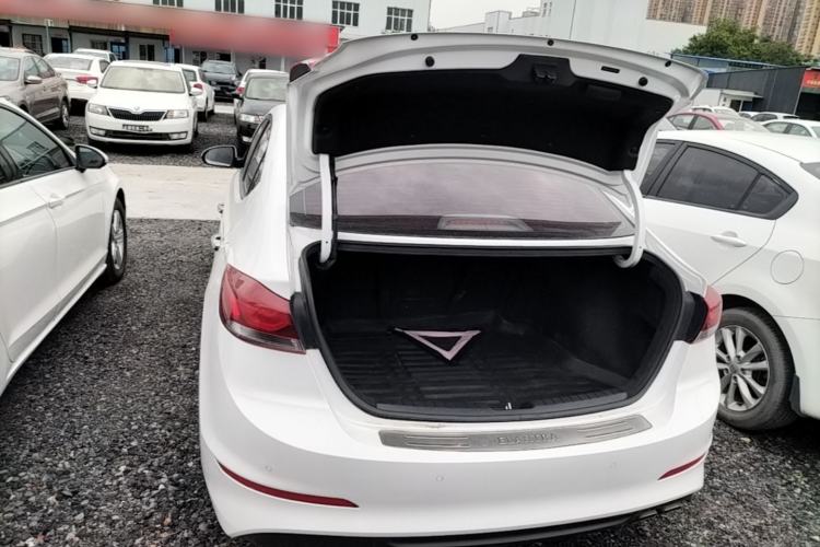 Used Hyundai Elantra (6th Generation / Lingdong) 2016 1.4T Dual-Clutch Xuan Dong · Dynamic Version Trunk