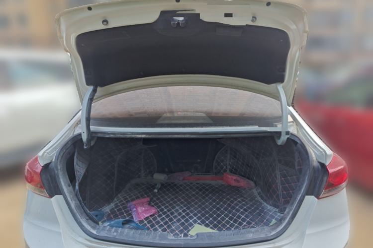 Used Hyundai Elantra (6th Generation / Lingdong) 2016 1.6L Automatic ZhiXuan – Elite Version Trunk