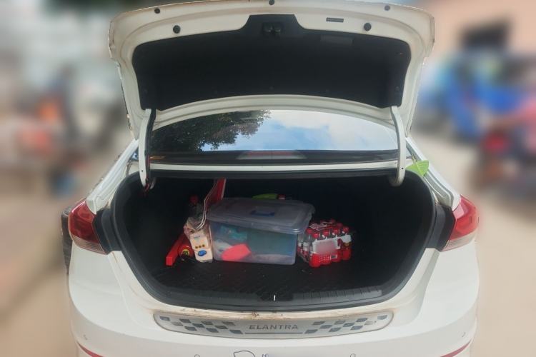 Used Hyundai Elantra (6th Generation / Lingdong) 2016 1.6L Automatic ZhiXuan · Luxury Version Trunk