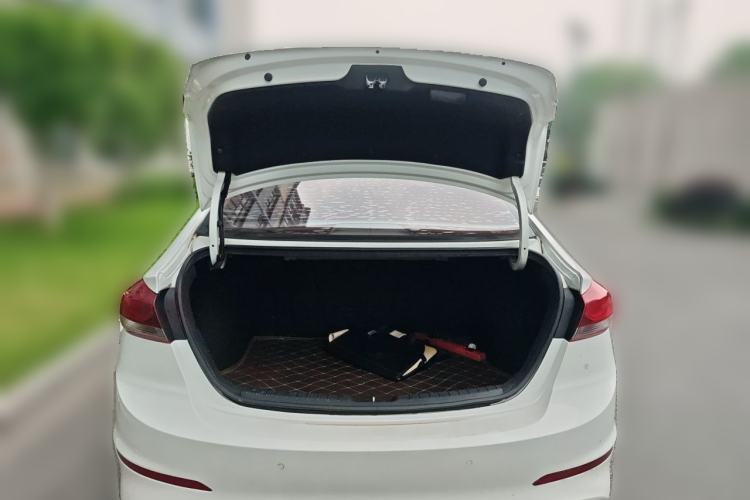 Used Hyundai Elantra (6th Generation / Lingdong) 2016 1.6L Automatic ZhiXuan – Elite Version Trunk