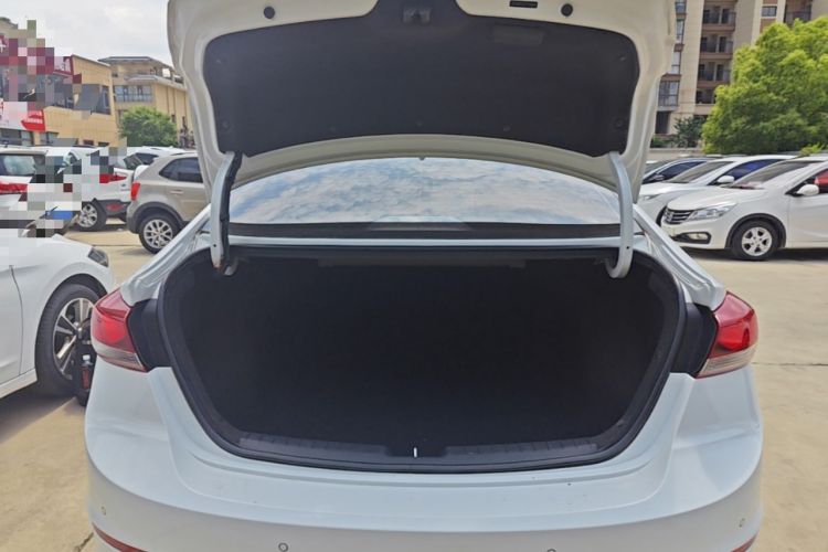 Used Hyundai Elantra (6th Generation / Lingdong) 2016 1.6L Automatic ZhiXuan – Elite Version Trunk