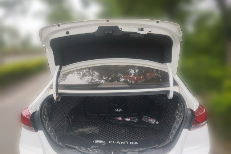Used Hyundai Elantra (6th Generation / Lingdong) 2016 1.6L Automatic ZhiXuan – Elite Version Trunk