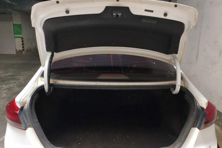 Used Hyundai Elantra (6th Generation / Lingdong) 2016 1.6L Manual ZhiXuan · Dynamic Model Trunk