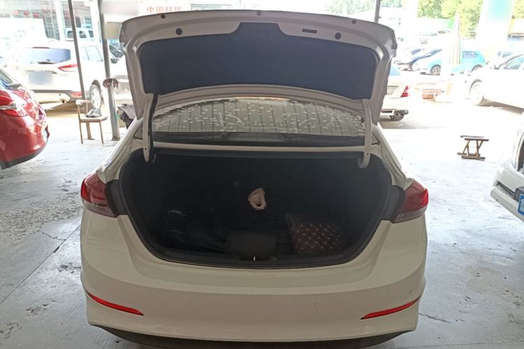 Used Hyundai Elantra (6th Generation / Lingdong) 2016 1.6L Automatic ZhiXuan – Elite Version Trunk