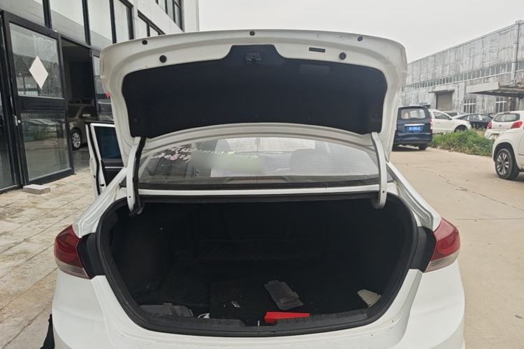 Used Hyundai Elantra (6th Generation / Lingdong) 2016 1.6L Automatic ZhiXuan – Elite Version Trunk
