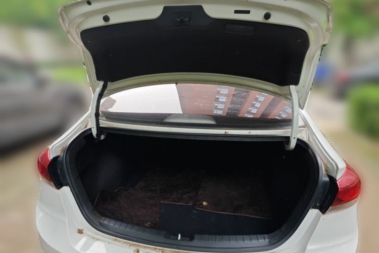 Used Hyundai Elantra (6th Generation / Lingdong) 2016 1.6L Automatic ZhiXuan – Elite Version Trunk