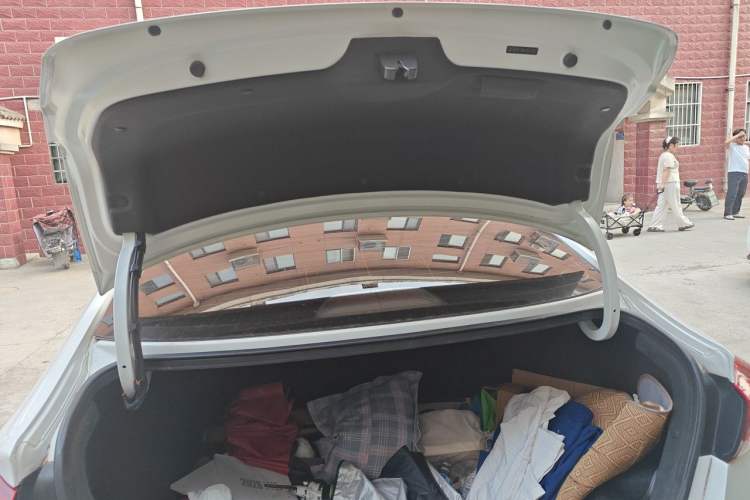 Used Hyundai Elantra (6th Generation / Lingdong) 2016 1.6L Automatic ZhiXuan – Elite Version Trunk
