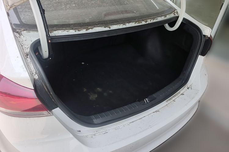Used Hyundai Elantra (6th Generation / Lingdong) 2016 1.6L Automatic ZhiXuan – Elite Version Trunk