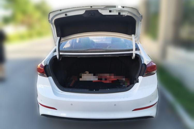 Used Hyundai Elantra (6th Generation / Lingdong) 2016 1.6L Manual ZhiXuan · Dynamic Model Trunk