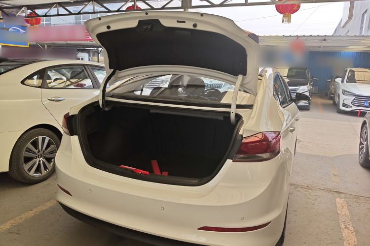 Used Hyundai Elantra (6th Generation / Lingdong) 2016 1.6L Automatic ZhiXuan – Elite Version Trunk