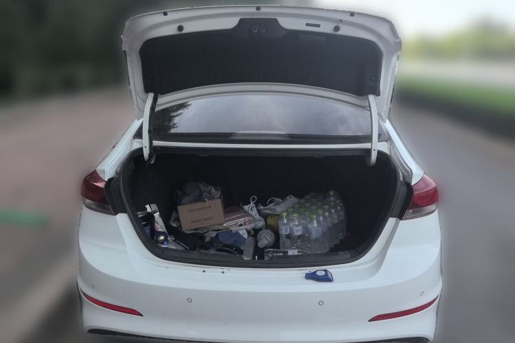 Used Hyundai Elantra (6th Generation / Lingdong) 2016 1.6L Automatic ZhiXuan – Elite Version Trunk
