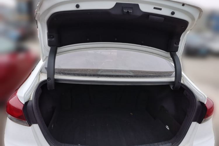 Used Hyundai Elantra (6th Generation / Lingdong) 2016 1.6L Automatic ZhiXuan – Elite Version Trunk
