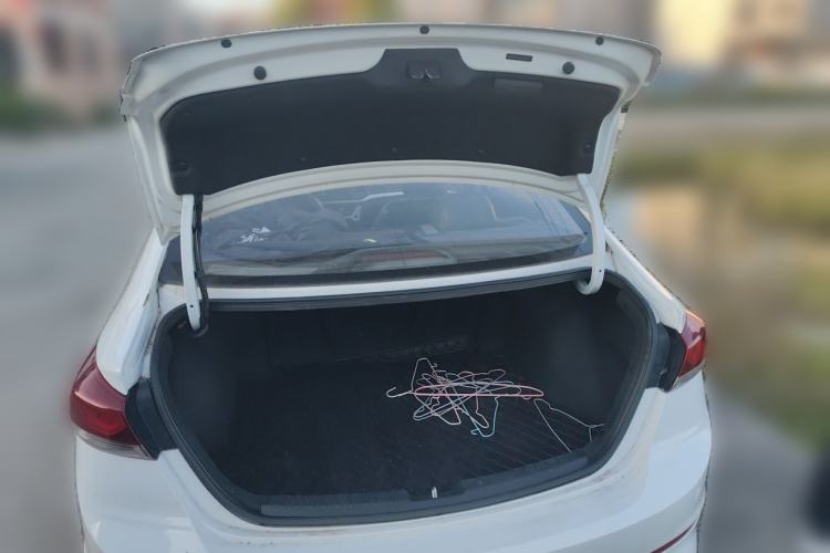Used Hyundai Elantra (6th Generation / Lingdong) 2016 1.6L Automatic ZhiXuan – Elite Version Trunk