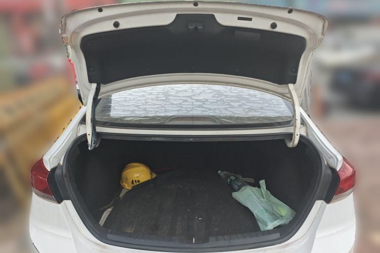 Used Hyundai Elantra (6th Generation / Lingdong) 2016 1.6L Automatic ZhiXuan – Elite Version Trunk