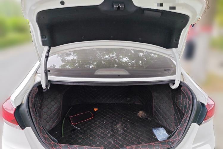 Used Hyundai Elantra (6th Generation / Lingdong) 2016 1.6L Automatic ZhiXuan – Elite Version Trunk