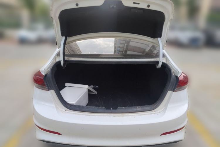 Used Hyundai Elantra (6th Generation / Lingdong) 2016 1.6L Manual ZhiXuan · Dynamic Model Trunk