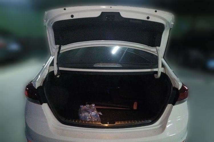 Used Hyundai Elantra (6th Generation / Lingdong) 2016 1.6L Automatic ZhiXuan – Elite Version Trunk