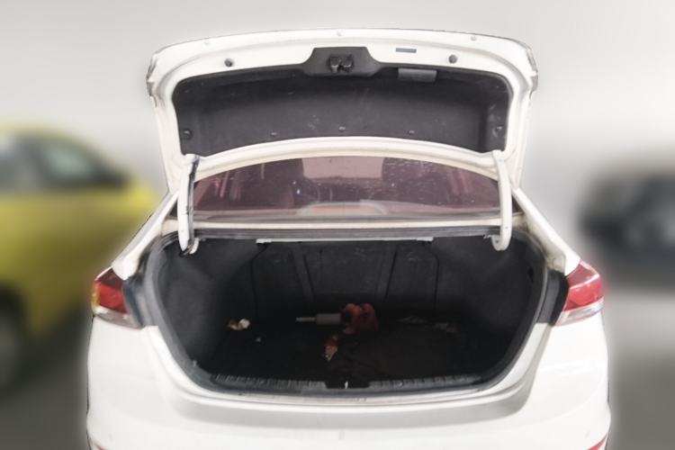 Used Hyundai Elantra (6th Generation / Lingdong) 2016 1.6L Automatic ZhiXuan – Elite Version Trunk