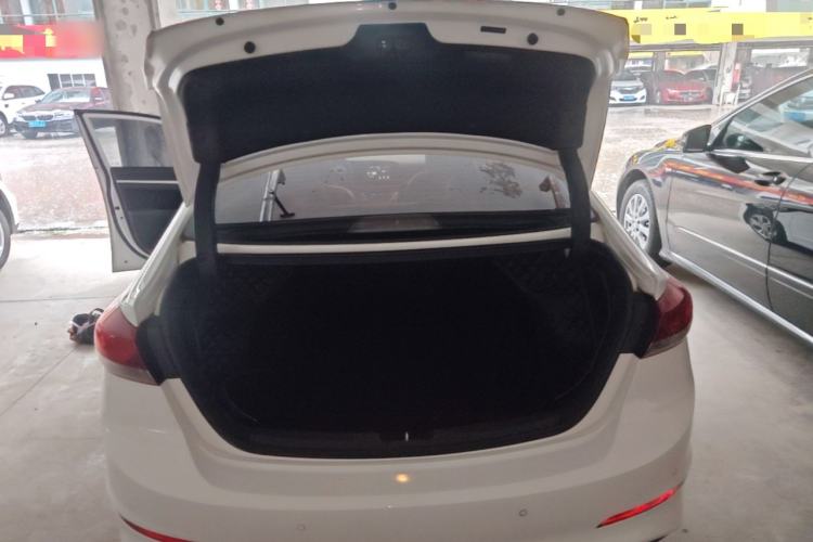 Used Hyundai Elantra (6th Generation / Lingdong) 2016 1.6L Automatic ZhiXuan – Elite Version Trunk