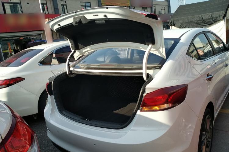 Used Hyundai Elantra (6th Generation / Lingdong) 2016 1.6L Automatic ZhiXuan – Elite Version Trunk