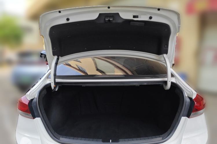 Used Hyundai Elantra (6th Generation / Lingdong) 2016 1.6L Automatic ZhiXuan – Elite Version Trunk