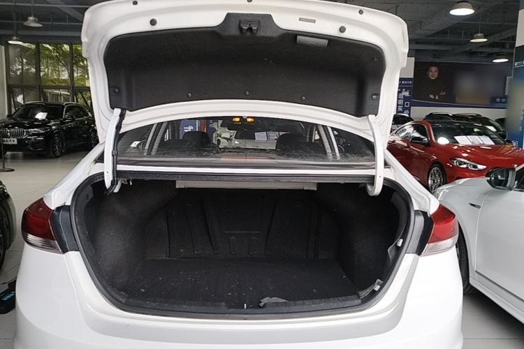 Used Hyundai Elantra (6th Generation / Lingdong) 2016 1.6L Automatic ZhiXuan – Elite Version Trunk