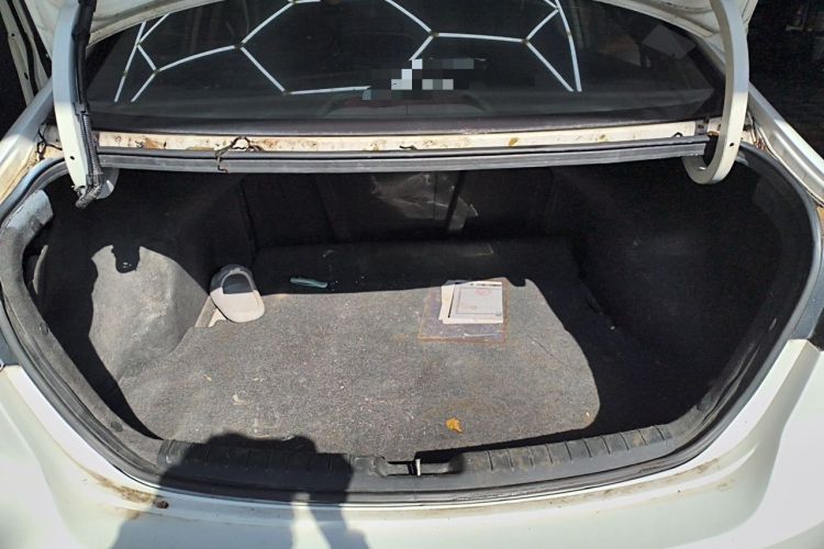 Used Hyundai Elantra (6th Generation / Lingdong) 2016 1.6L Automatic ZhiXuan – Elite Version Trunk