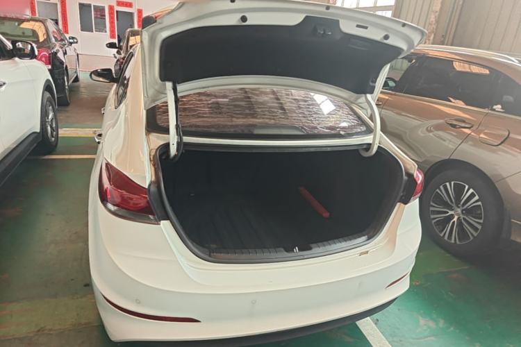 Used Hyundai Elantra (6th Generation / Lingdong) 2016 1.6L Automatic ZhiXuan – Elite Version Trunk
