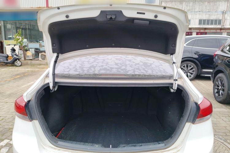 Used Hyundai Elantra (6th Generation / Lingdong) 2016 1.6L Automatic ZhiXuan – Elite Version Trunk