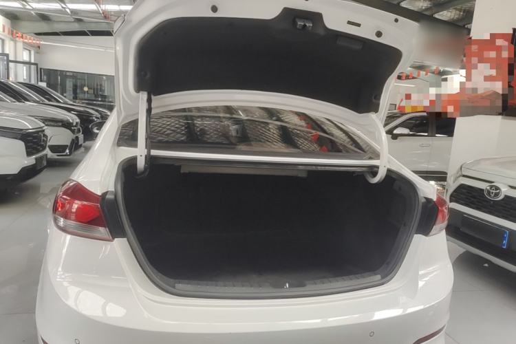 Used Hyundai Elantra (6th Generation / Lingdong) 2016 1.6L Automatic ZhiXuan – Elite Version Trunk