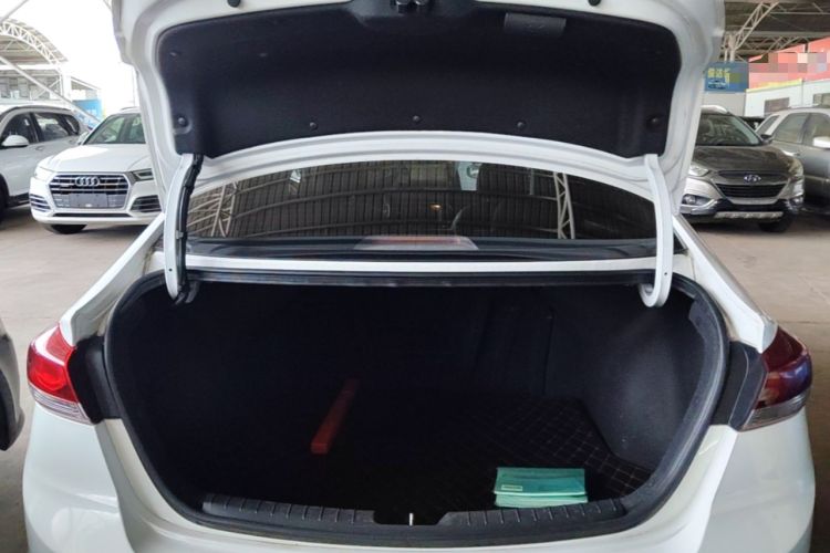 Used Hyundai Elantra (6th Generation / Lingdong) 2016 1.6L Automatic ZhiXuan – Elite Version Trunk