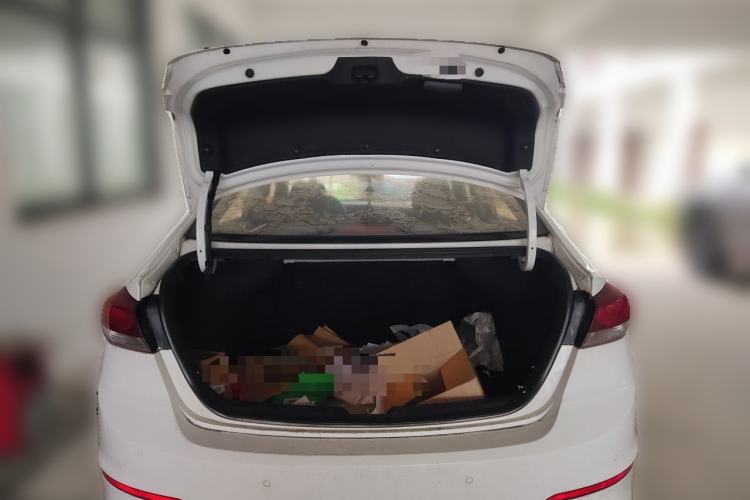Used Hyundai Elantra (6th Generation / Lingdong) 2016 1.6L Automatic ZhiXuan – Elite Version Trunk