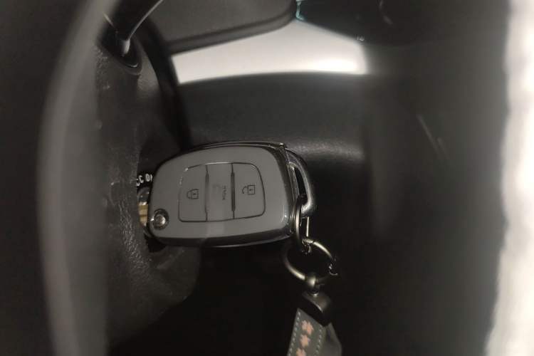 Used Hyundai Elantra (6th Generation / Lingdong) 2016 1.6L Automatic ZhiXuan – Elite Version Vehicle Key