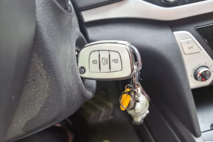 Used Hyundai Elantra (6th Generation / Lingdong) 2016 1.6L Automatic ZhiXuan – Elite Version Vehicle Key