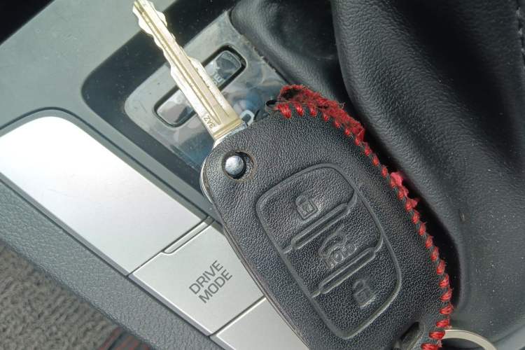 Used Hyundai Elantra (6th Generation / Lingdong) 2016 1.6L Automatic ZhiXuan – Elite Version Vehicle Key