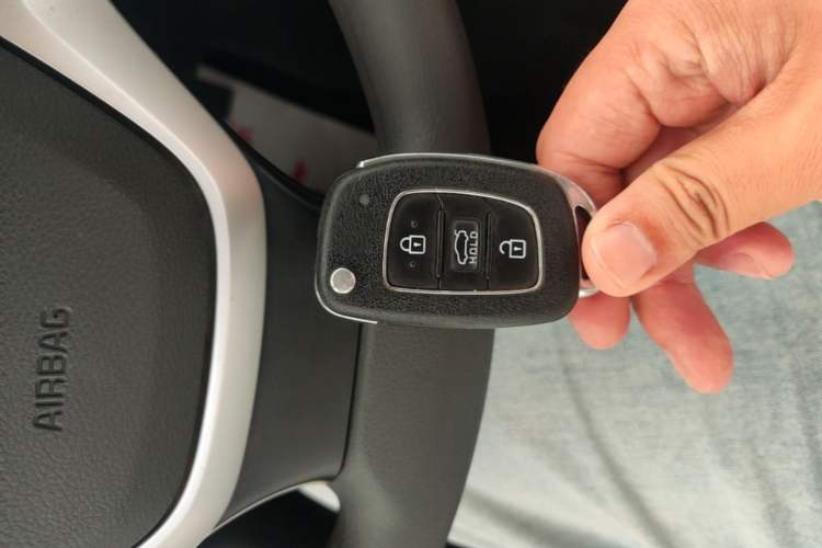 Used Hyundai Elantra (6th Generation / Lingdong) 2016 1.6L Automatic ZhiXuan – Elite Version Vehicle Key