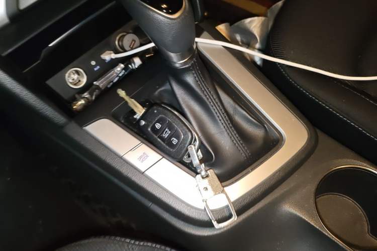 Used Hyundai Elantra (6th Generation / Lingdong) 2016 1.6L Automatic ZhiXuan – Elite Version Vehicle Key