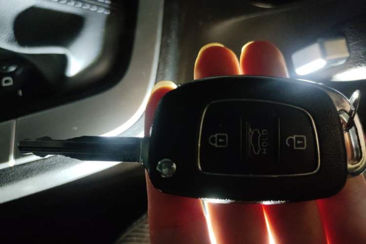 Used Hyundai Elantra (6th Generation / Lingdong) 2016 1.6L Automatic ZhiXuan – Elite Version Vehicle Key