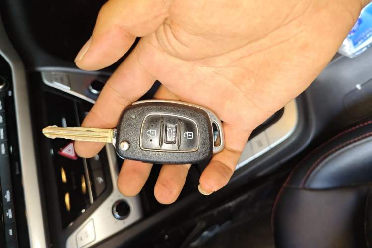 Used Hyundai Elantra (6th Generation / Lingdong) 2016 1.6L Automatic ZhiXuan – Elite Version Vehicle Key