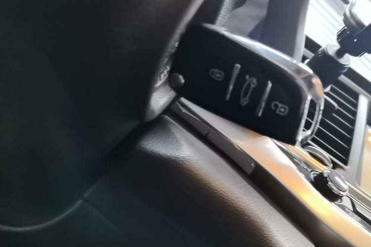 Used Hyundai Elantra (6th Generation / Lingdong) 2016 1.6L Automatic ZhiXuan – Elite Version Vehicle Key