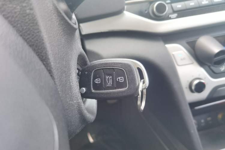 Used Hyundai Elantra (6th Generation / Lingdong) 2016 1.6L Automatic ZhiXuan – Elite Version Vehicle Key