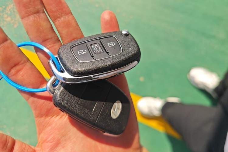 Used Hyundai Elantra (6th Generation / Lingdong) 2016 1.6L Automatic ZhiXuan – Elite Version Vehicle Key