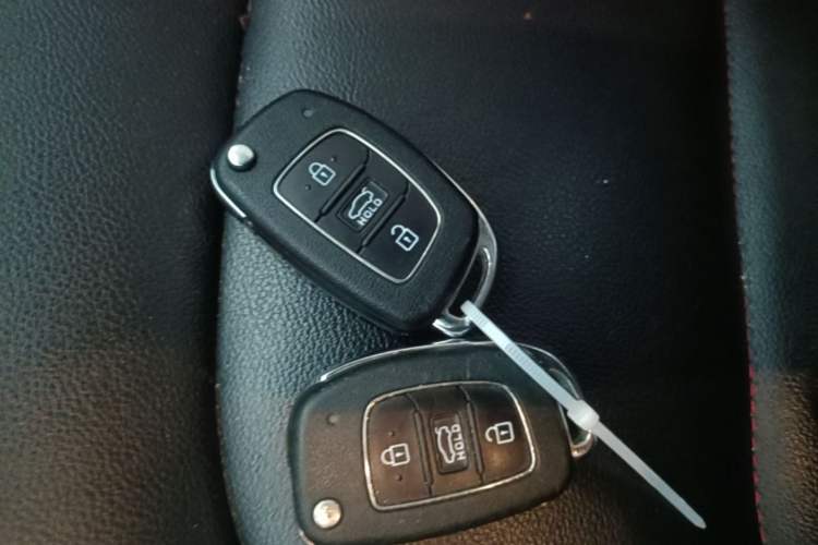 Used Hyundai Elantra (6th Generation / Lingdong) 2016 1.6L Manual ZhiXuan·Youth Edition Vehicle Key