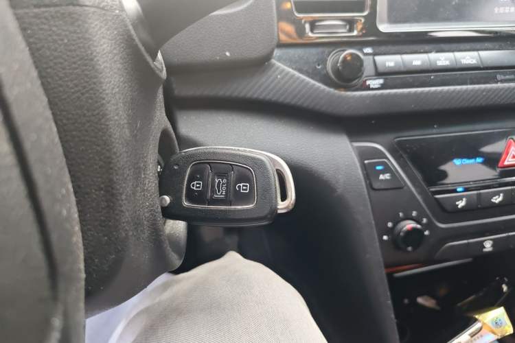 Used Hyundai Elantra (6th Generation / Lingdong) 2016 1.4T Dual-Clutch Xuan Dong · Dynamic Version Vehicle Key
