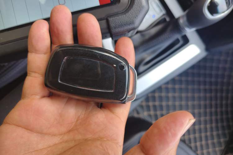 Used Hyundai Elantra (6th Generation / Lingdong) 2016 1.6L Automatic ZhiXuan – Elite Version Vehicle Key