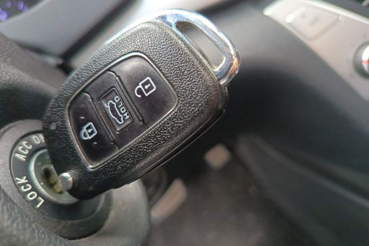 Used Hyundai Elantra (6th Generation / Lingdong) 2016 1.6L Automatic ZhiXuan – Elite Version Vehicle Key