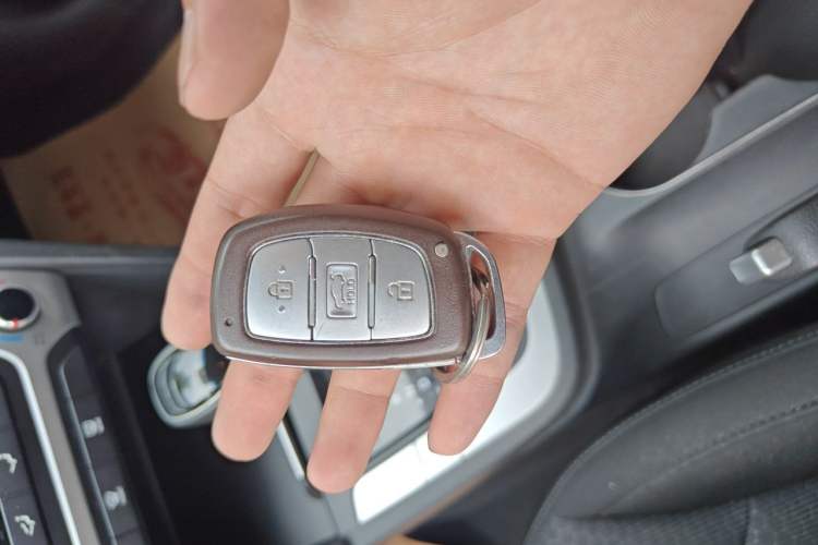 Used Hyundai Elantra (6th Generation / Lingdong) 2016 1.6L Automatic ZhiXuan – Elite Version Vehicle Key
