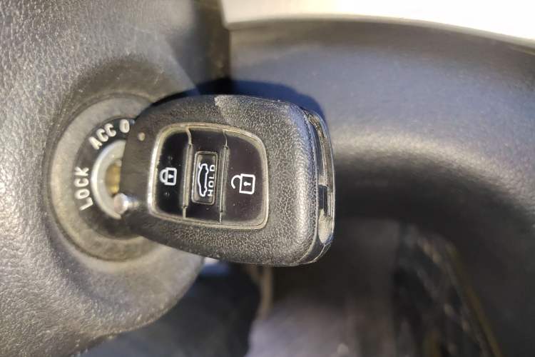 Used Hyundai Elantra (6th Generation / Lingdong) 2016 1.6L Automatic ZhiXuan – Elite Version Vehicle Key
